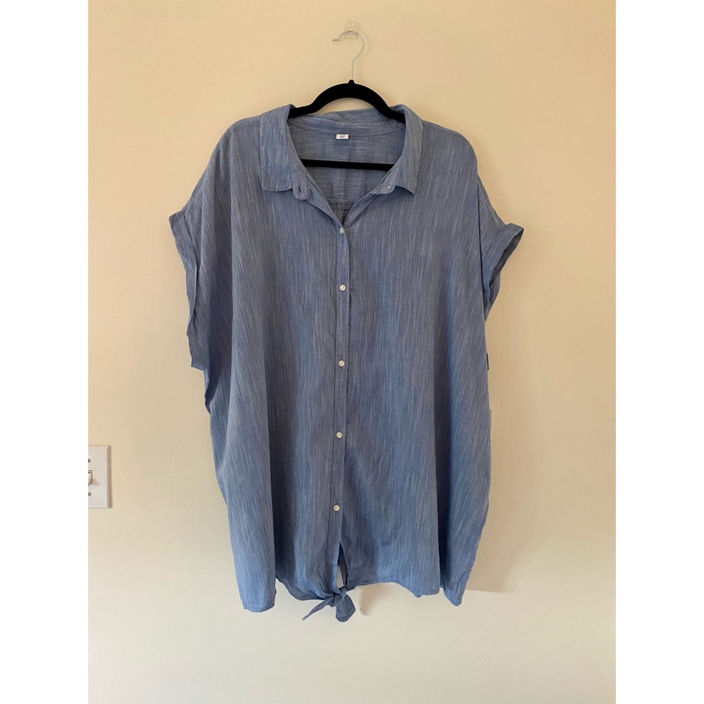 NWT Old Navy Tie Hem Buttoned Blouse
